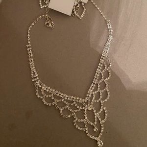 David’s bridal necklace